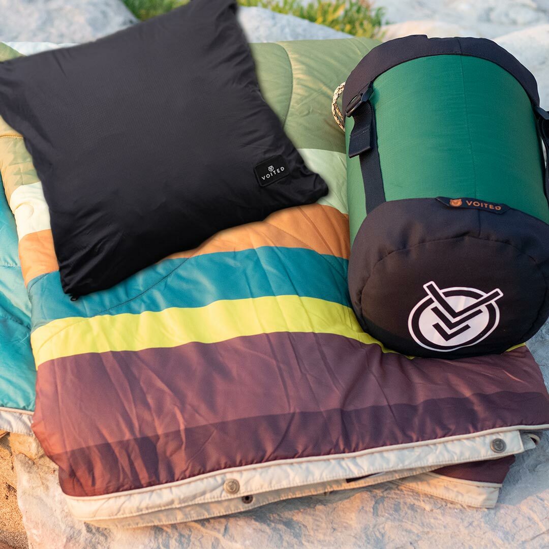 Voited Travel Blanket